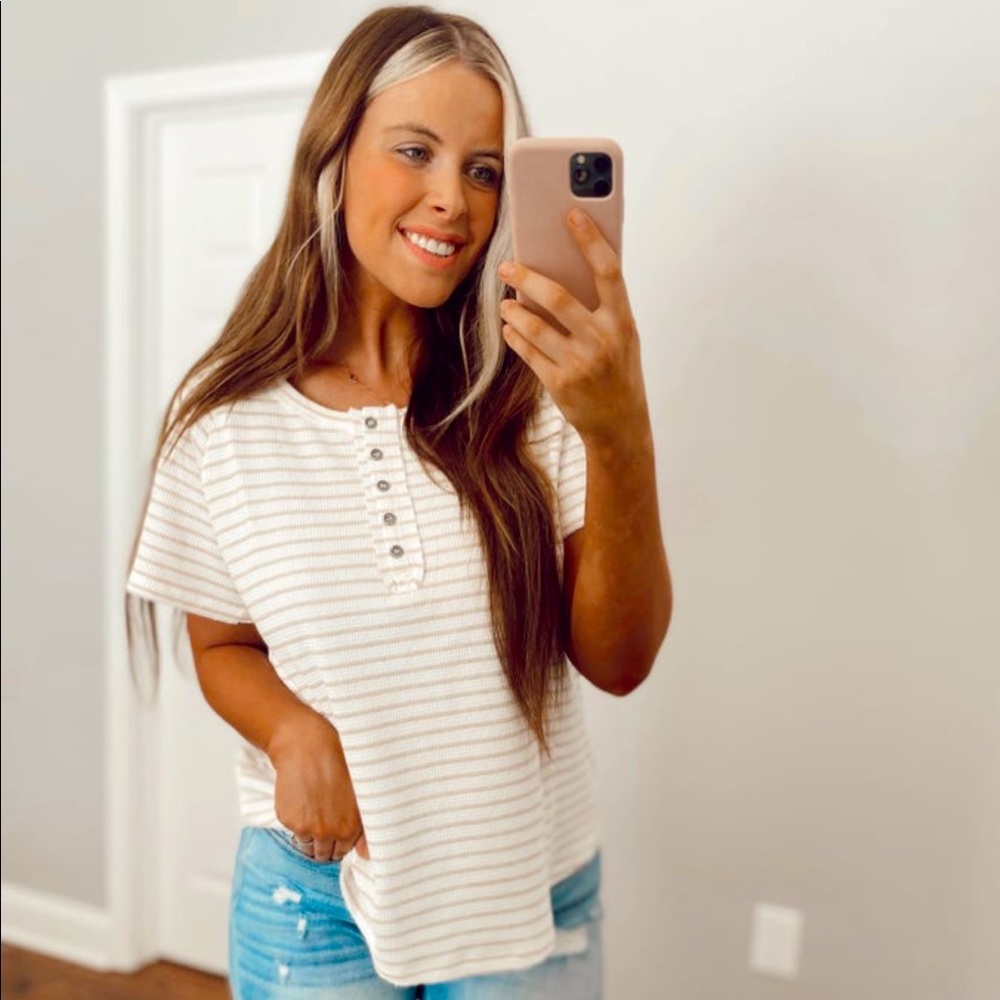 The cutest simple waffle knit shirt!!
